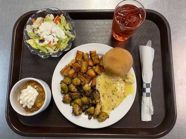 Sutter Estates - Assisted Living Home photo 2 in Yuba City, CA